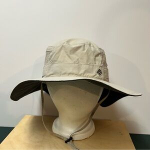 Columbia Light Tan Sun Hat unisex one size  vented chin strap outdoors travel